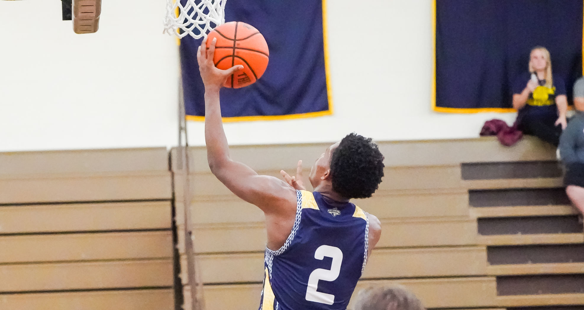 Men's Basketball - Warriors rallies fall short against Riverhawks